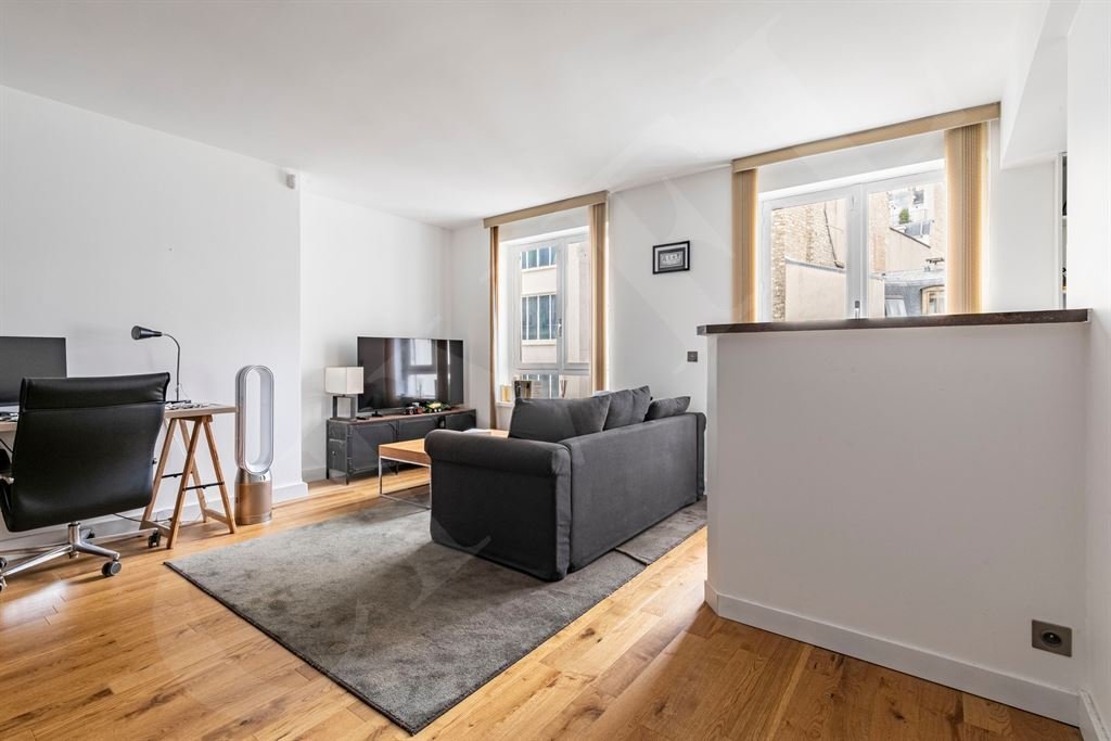 Apartment in Saint Philippe du Roule, Paris 8e Arrondissement, Paris 2 - 18674814