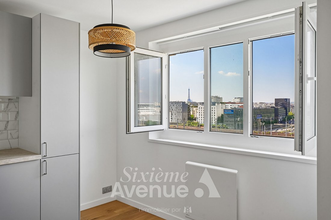 Apartment in Entrée de Ville, Clichy, France 1 - 18675229
