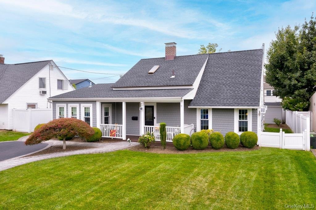 House in Levittown, New York, United States 2 - 18677699