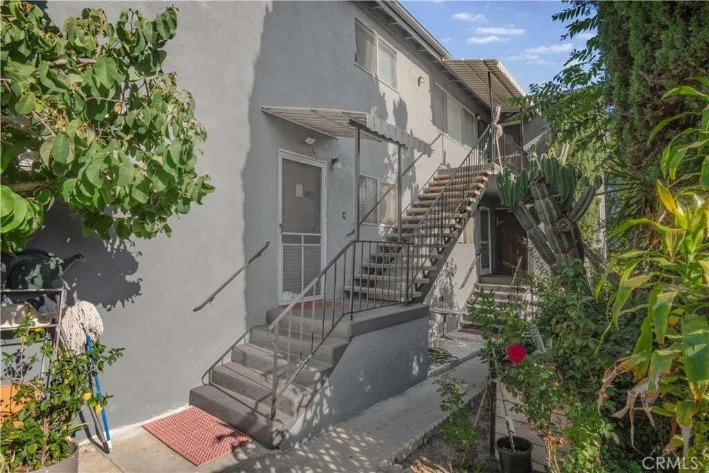 Los Angeles, California, United States 2 - 18529168
