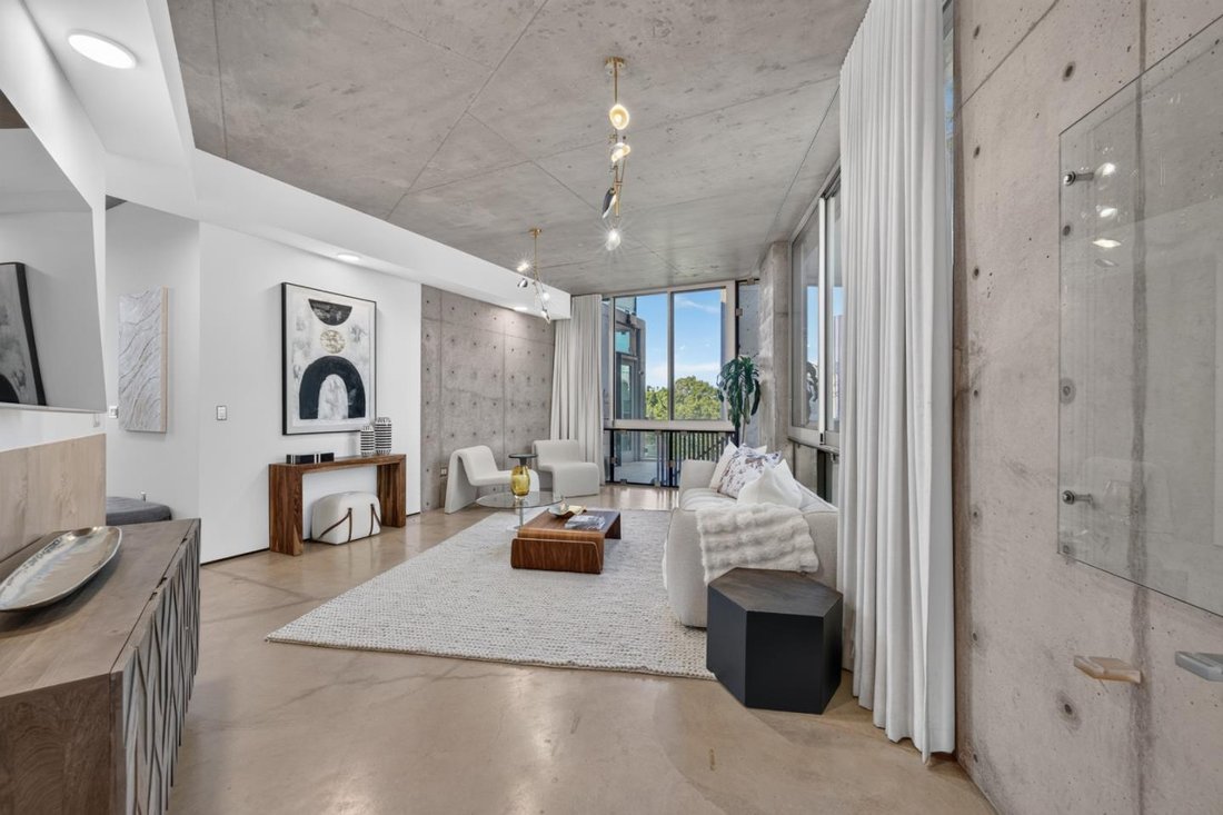Condo in Palo Alto, California, United States 3 - 18518581