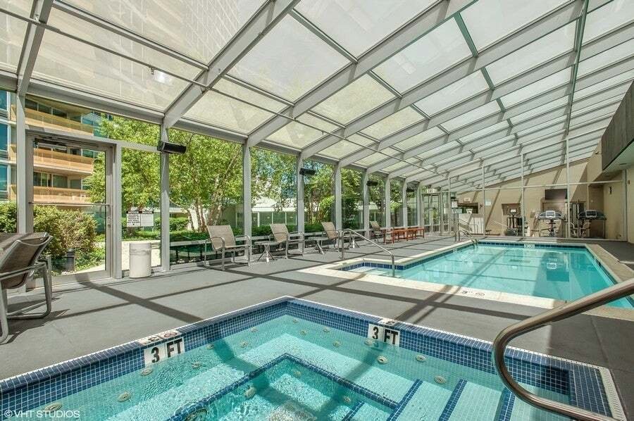Condo in Evanston, Illinois, United States 4 - 18676369
