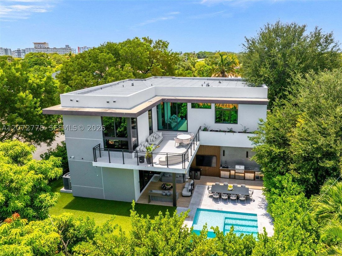 House in North Miami Beach, Florida, United States 3 - 18676826