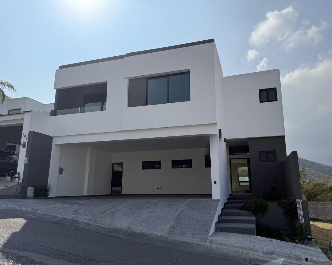 House in Monterrey, Nuevo Leon, Mexico 1 - 18674560