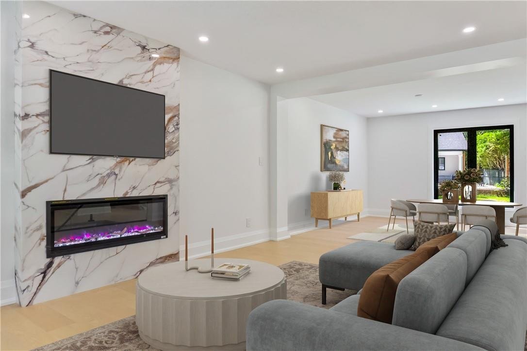 House in Oakville, Ontario, Canada 5 - 16104705