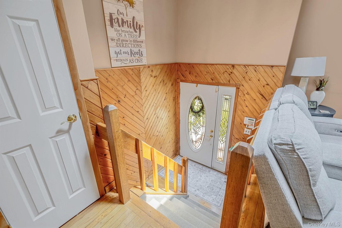 House in Farmingville, New York, United States 5 - 18677764