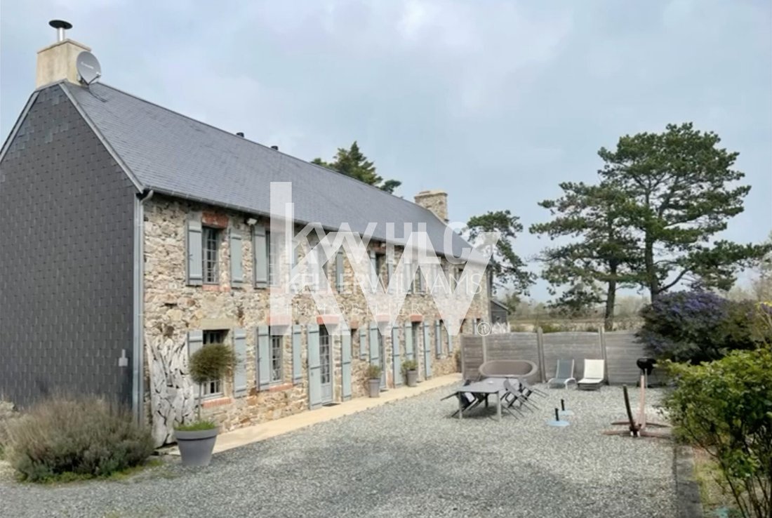 House in Agon-Coutainville, Normandy, France 2 - 17912702