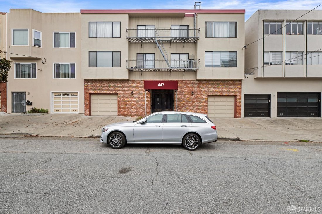 San Francisco, California, United States 2 - 18676415