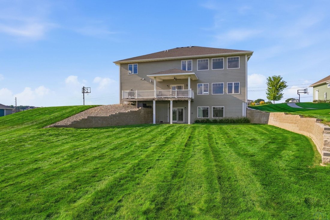 House in South Sioux City, Iowa, United States 3 - 18676073