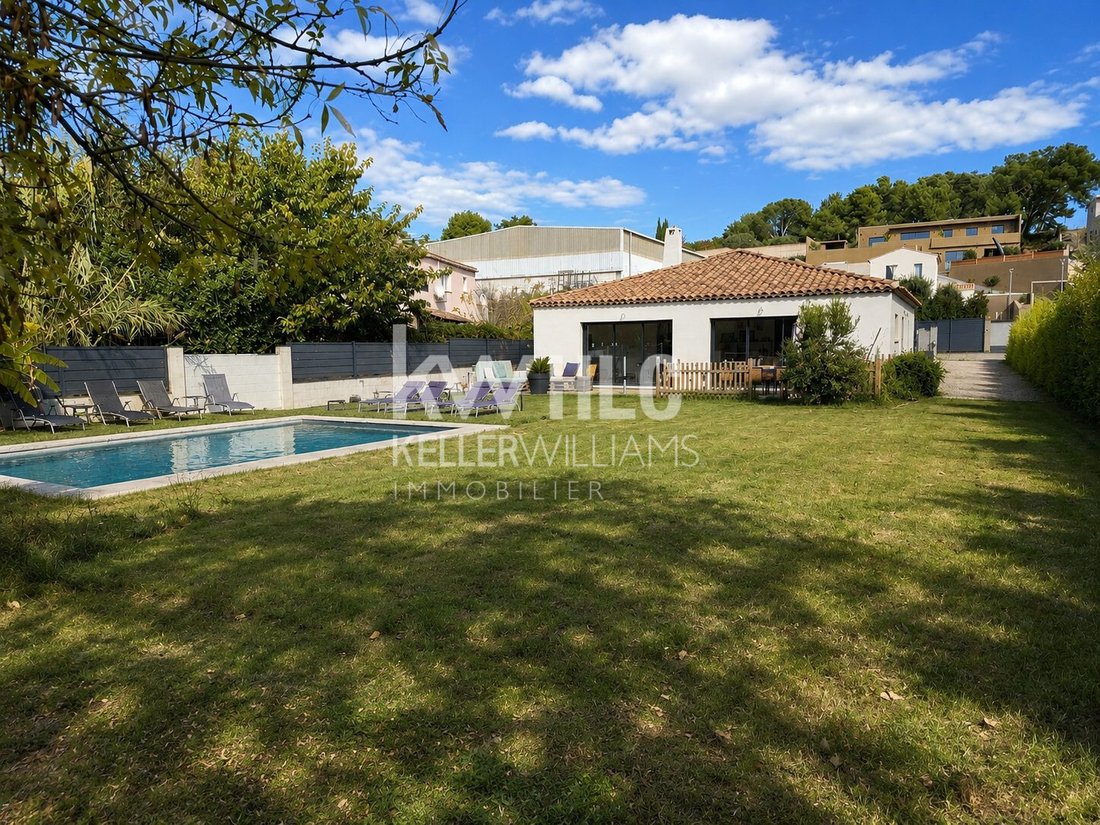 House in Saint-Chamas, Provence-Alpes-Côte d'Azur, France 2 - 18386134