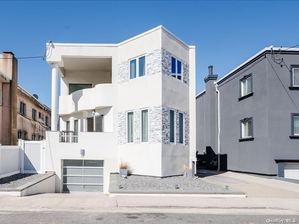 House in Long Beach, New York, United States 1 - 18677607