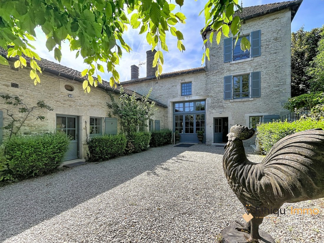 Estate in Colombey-les-Deux-Eglises, Grand Est, France 1 - 18678409