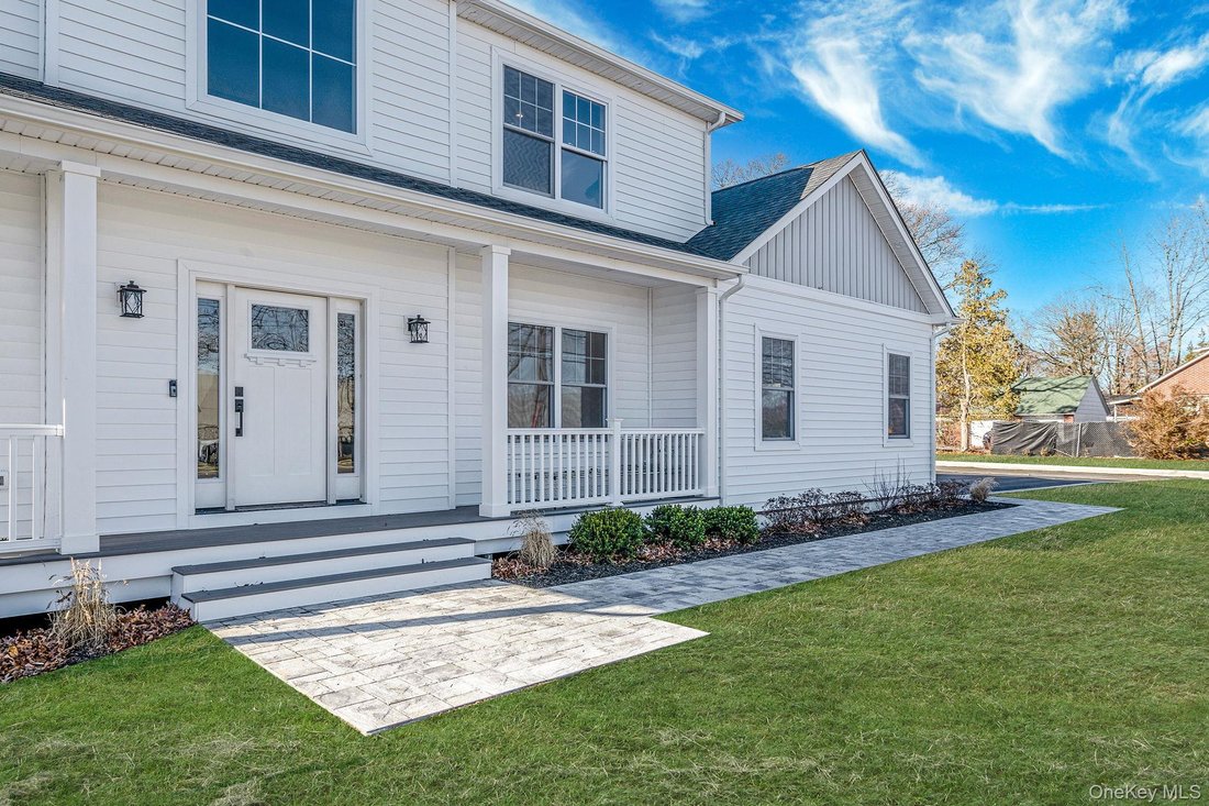 House in Port Jefferson Station, New York, United States 4 - 18677621