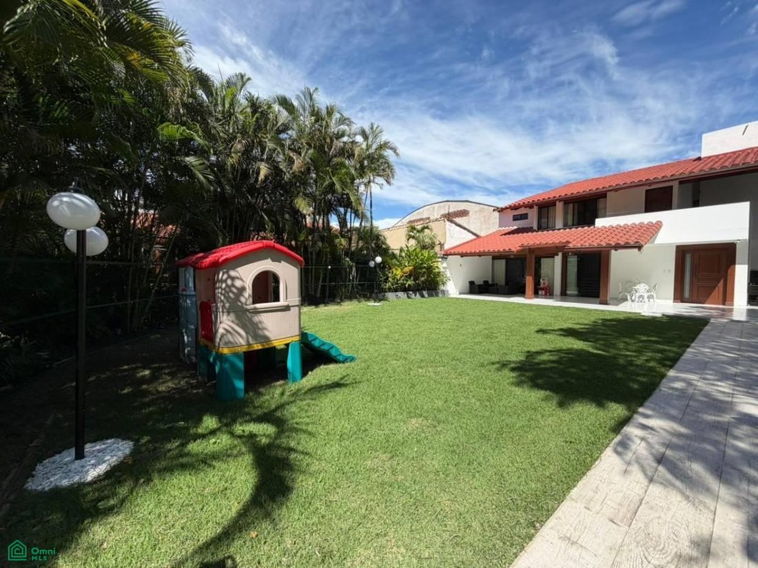 Townhouse in Santa Cruz de la Sierra, Santa Cruz Department, Bolivia 4 - 18299630