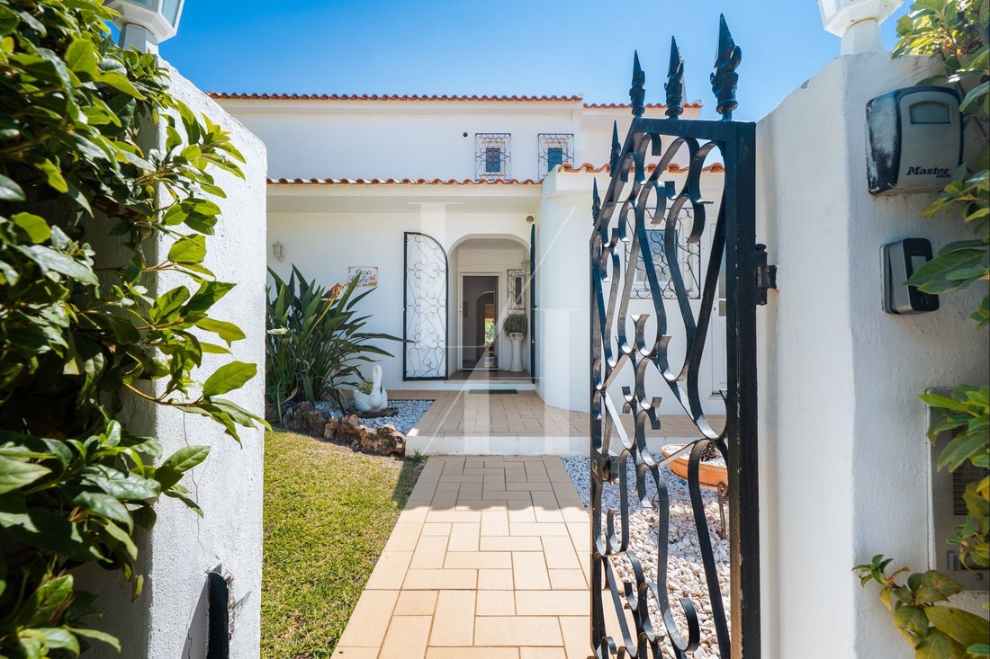 Villa in Vilamoura, Quarteira, Algarve 2 - 18677958