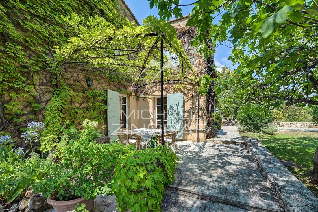 Casa di campagna a Jouques, Provenza-Alpi-Costa Azzurra, Francia 3 - 18429391