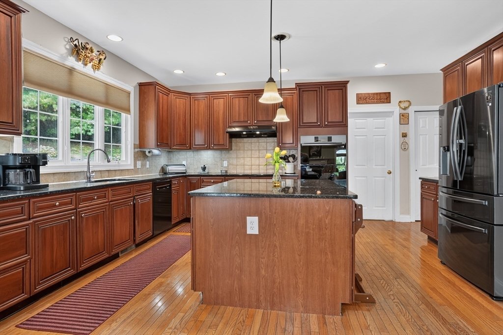 House in Grafton, Massachusetts, United States 5 - 18674569