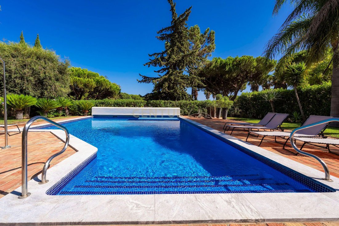 Villa in Vilamoura, Quarteira, Algarve 2 - 18677794