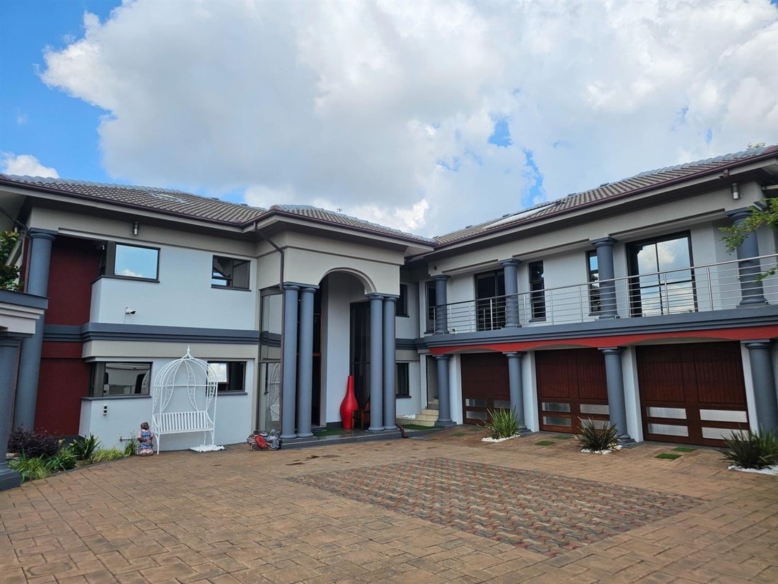 House in Aerorand, Steve Tshwete Local Municipality, South Africa 3 - 18677769