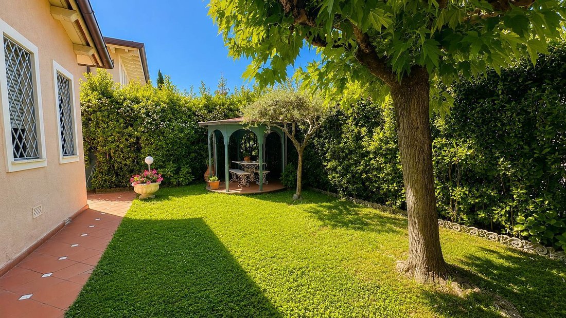 Villa in Center, Forte dei Marmi, Tuscany 2 - 18677788
