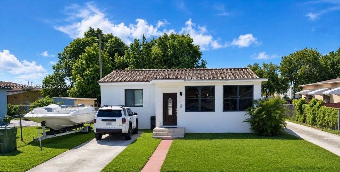 Maison à Hialeah, Floride, États-Unis 1 - 17453687