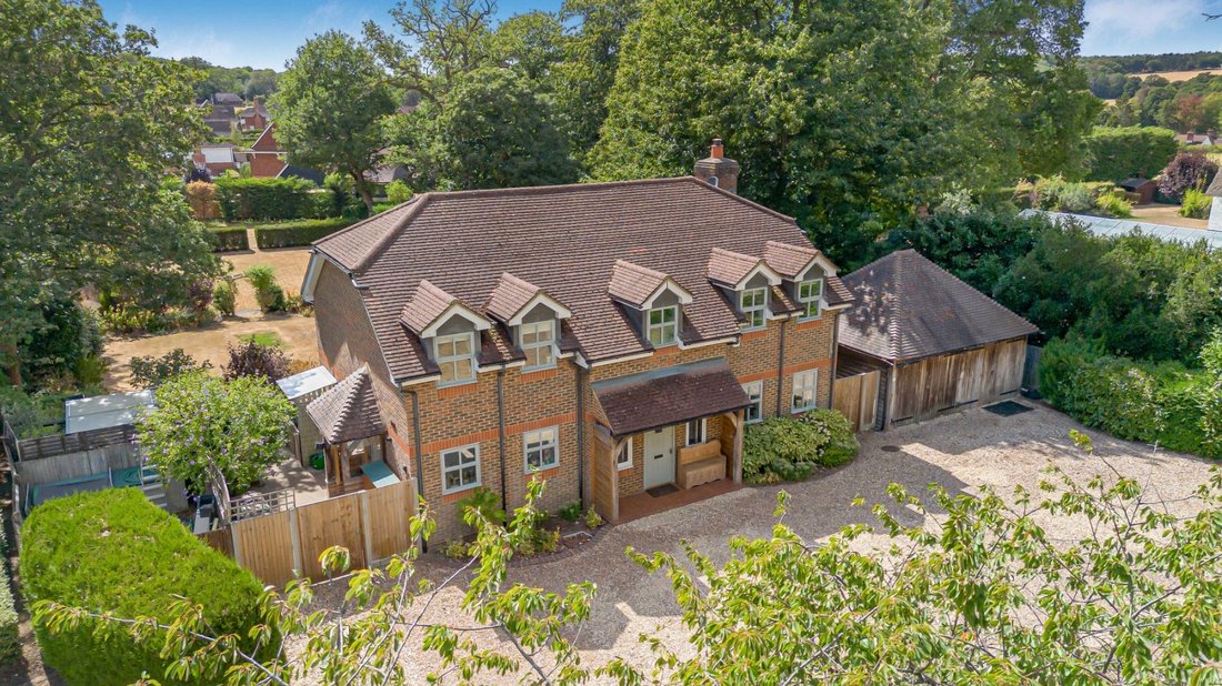 House in Godalming, England 1 - 18674652