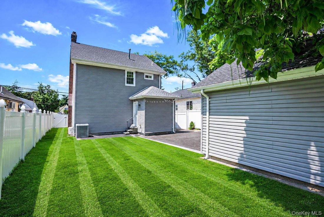 House in Rockville Centre, New York, United States 4 - 18677705