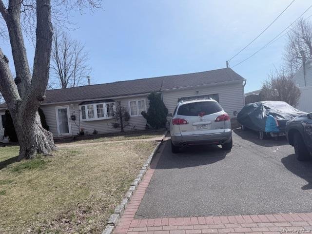 House in Central Islip, New York, United States 2 - 18677763