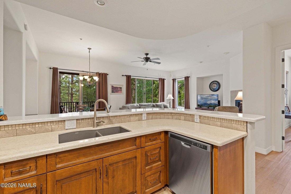 Condo in Flagstaff, Arizona, United States 3 - 18675891