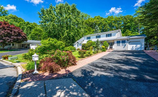 House in Huntington Station, New York, United States 1