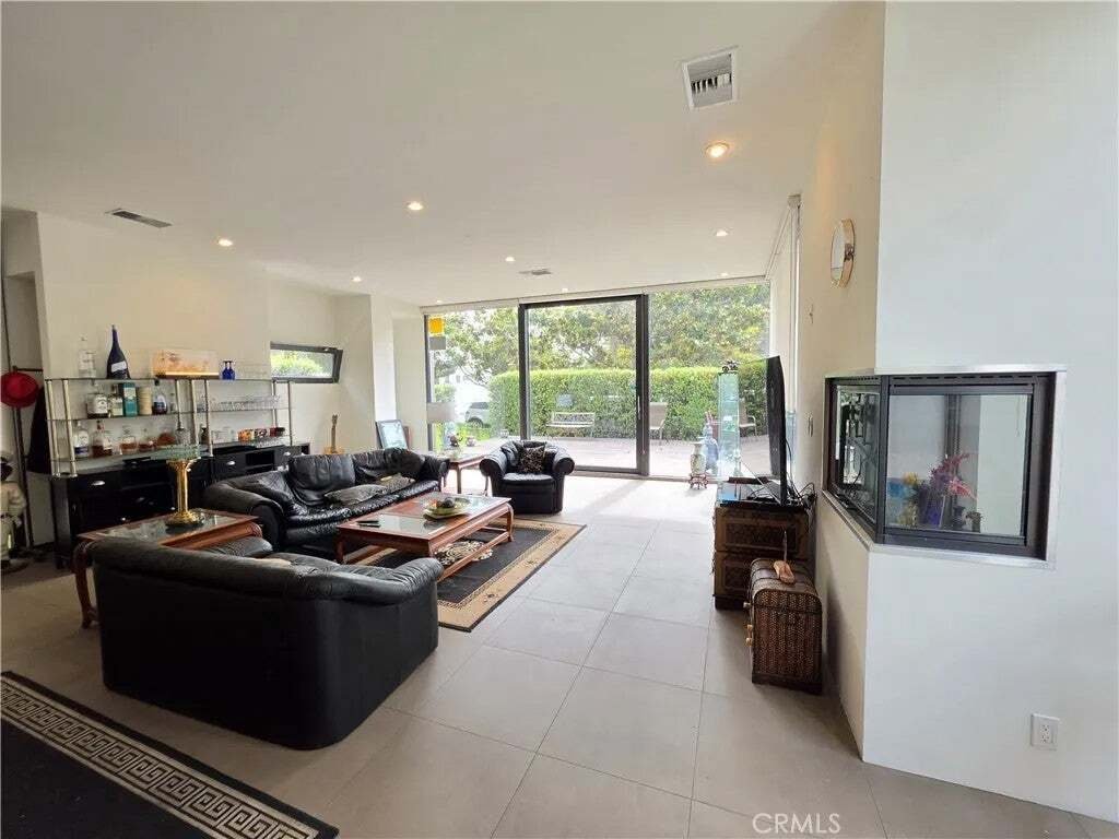 Townhouse in Signal Hill, California, United States 4 - 18676933