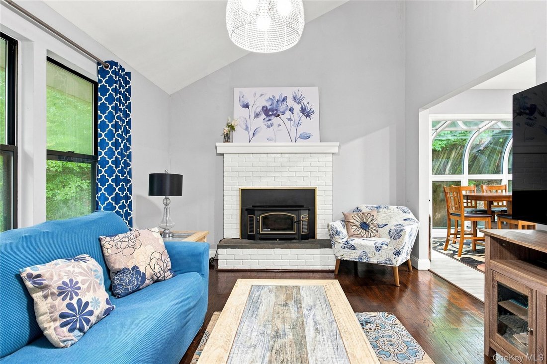 House in Sound Beach, New York, United States 4 - 18677485