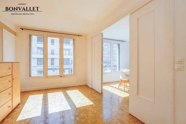 Apartment in Saint Lambert, Paris 15e Arrondissement, Paris 2 - 17663225