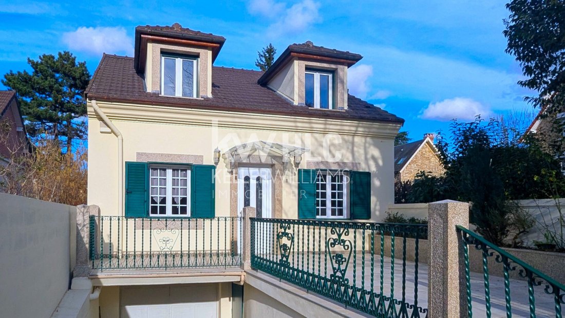 House in La Mairie, Saint-Gratien, France 2 - 17912745