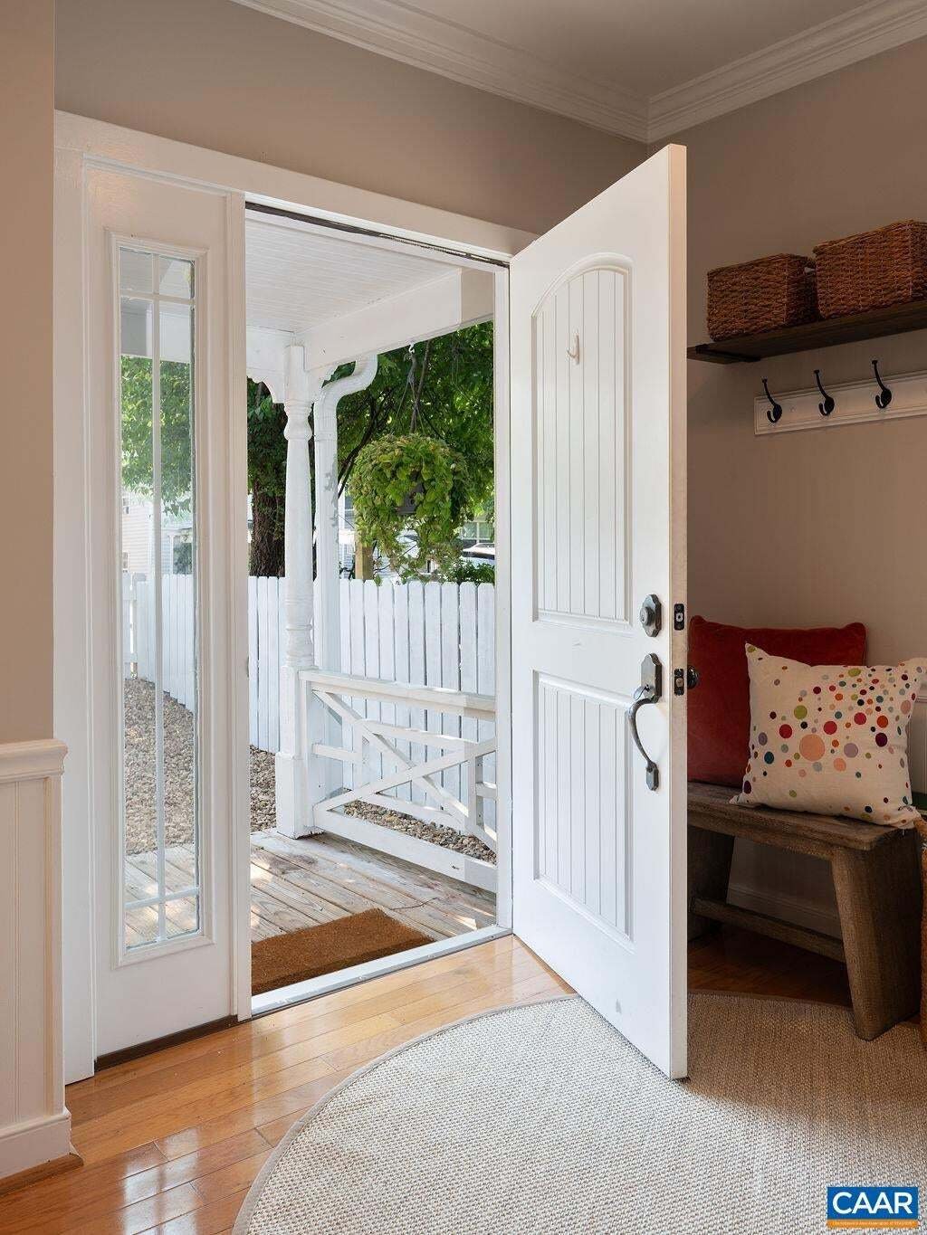 House in Charlottesville, Virginia, United States 4 - 18676792