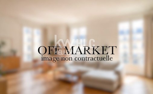 Apartment in Lorette-Martyrs, Paris 9e Arrondissement, Paris 1