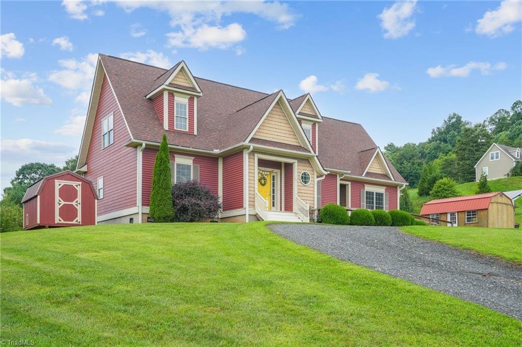 House in West Jefferson, North Carolina, United States 1 - 18676134