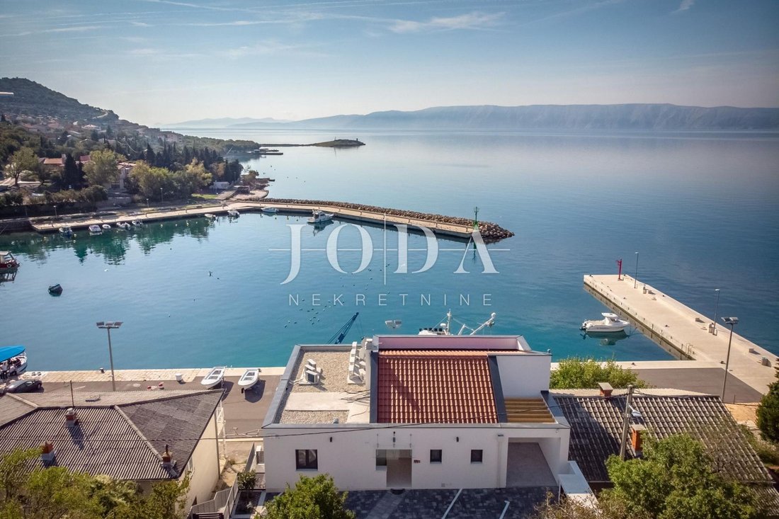 Apartment in Grad Novi Vinodolski, Primorje-Gorski Kotar County, Croatia 1 - 18677629