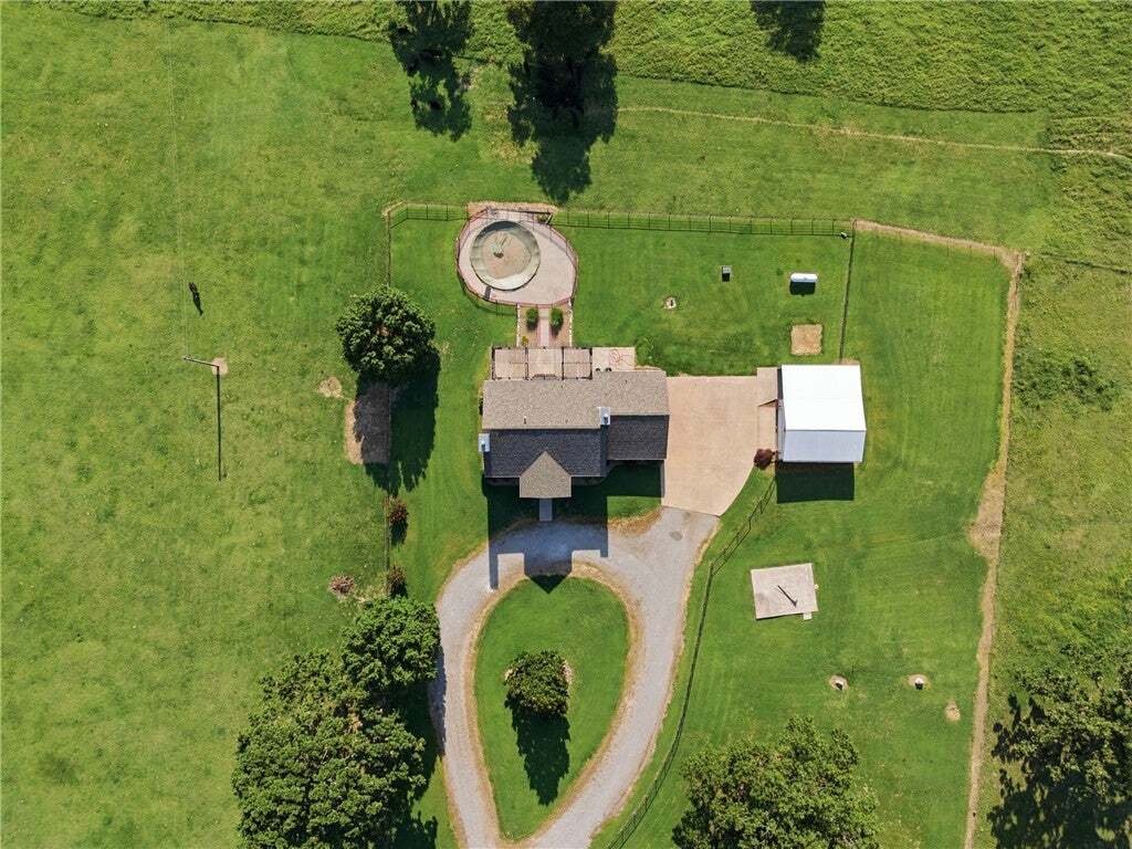House in Berryville, Arkansas, United States 4 - 18676603