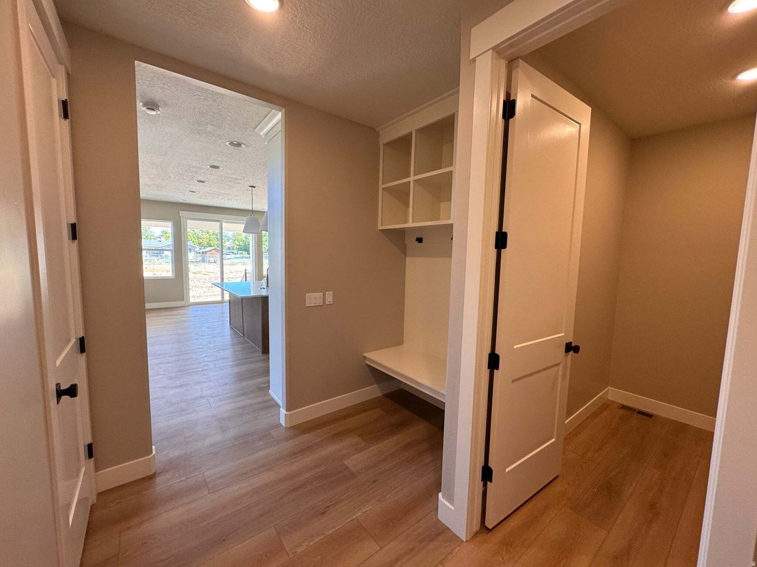 House in Layton, Utah, United States 2 - 18676607
