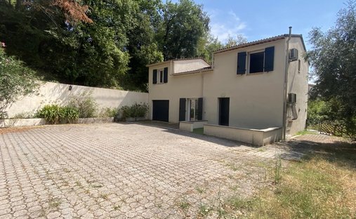 House in Nord-Hameaux, Contes, France 1