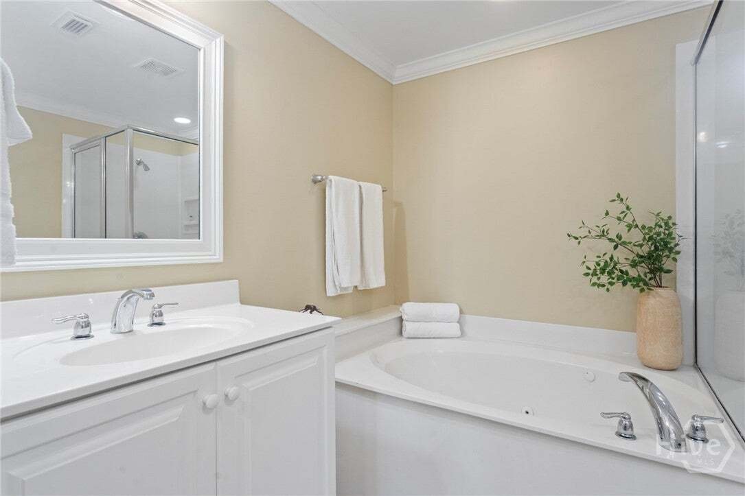 Condo in Tybee Island, Georgia, United States 5 - 18677083