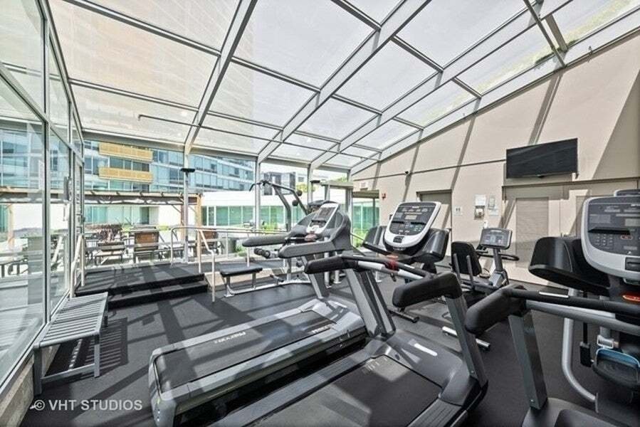 Condo in Evanston, Illinois, United States 5 - 18676369