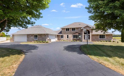 House in Poplar Grove, Illinois, United States 1
