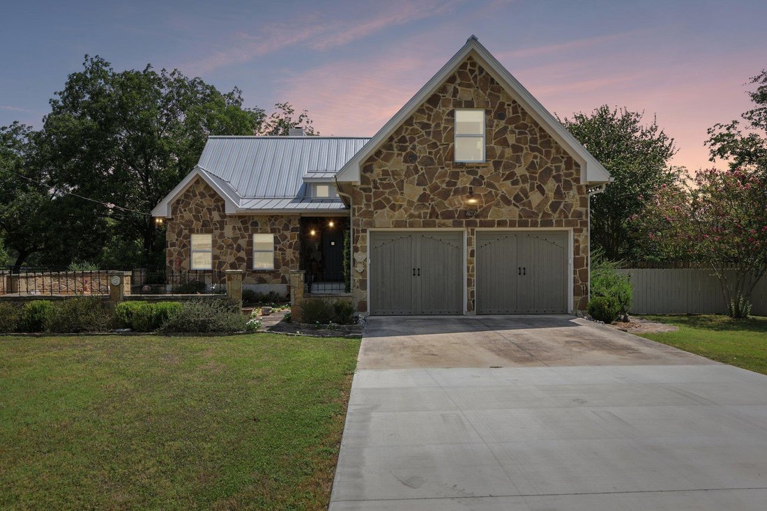 House in Wimberley, Texas, United States 1 - 18676273