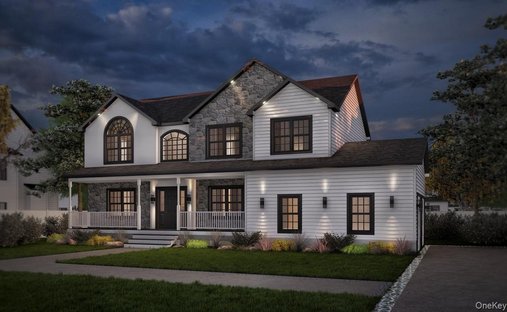 House in East Patchogue, New York, United States 1
