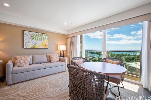 Condo in Honolulu, Hawaii, United States 5 - 18677651