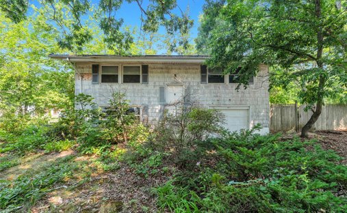 House in Setauket- East Setauket, New York, United States 1