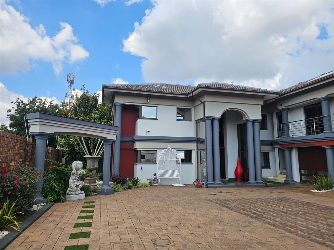 House in Aerorand, Steve Tshwete Local Municipality, South Africa 4 - 18677769