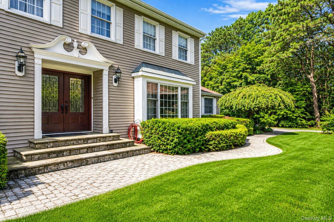 House in Port Jefferson Station, New York, United States 4 - 18677615